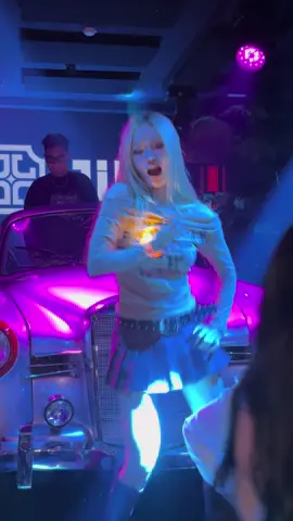 Gọi nắng cho xuân quay về anh lang thang một chiều thu vắng 😝#xínhlounge #nhạcremixhay #mênhay💃🕺 