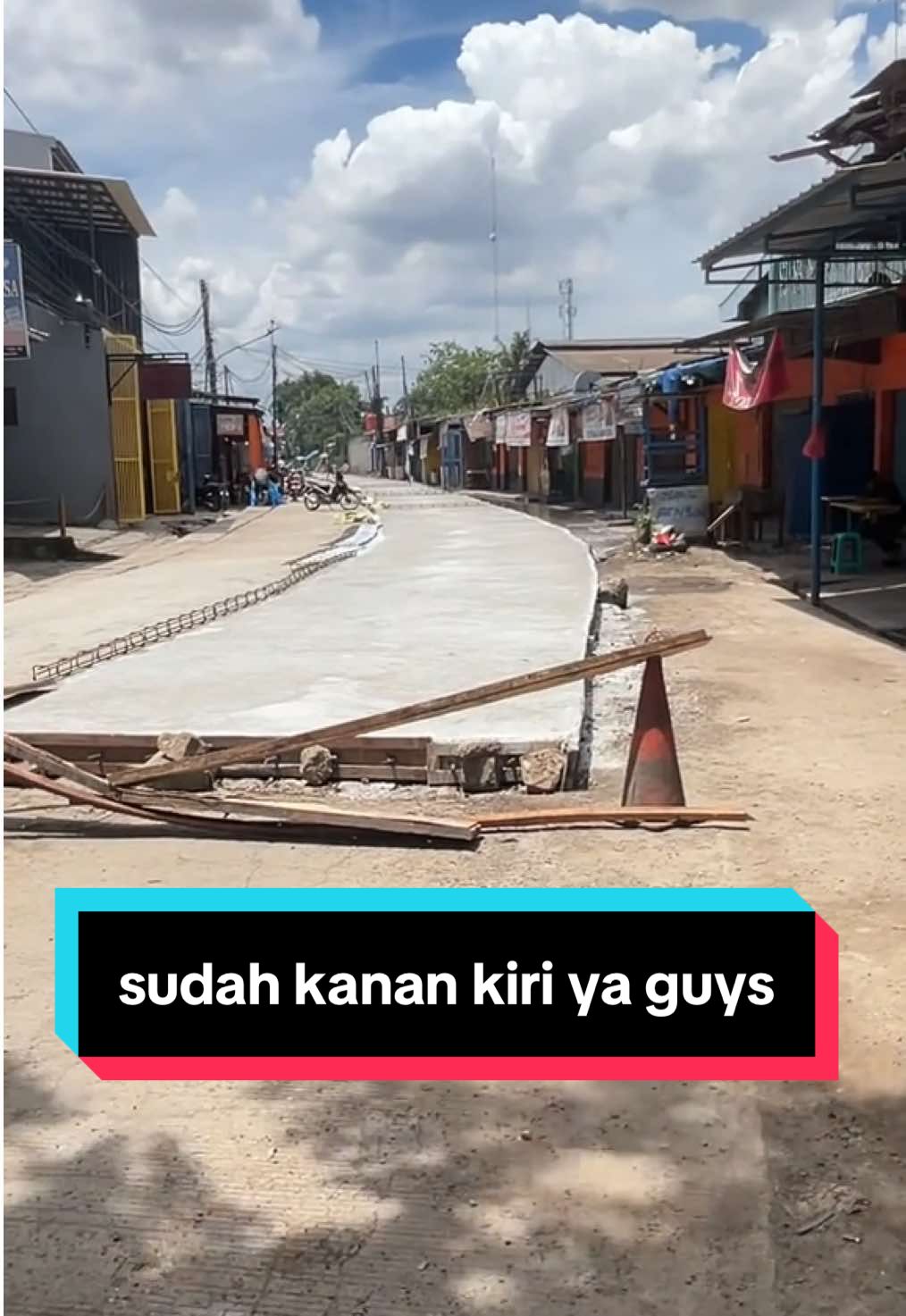 Jalan Nain terkini, sudah dilakukan pengecoran sisi kanan dan kiri #fypシ #proyekbekasi #infobekasi #triadhianto #bekasi 