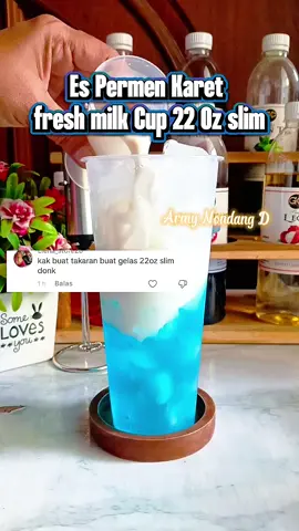 Es Permen Karet Fresh Milk Cup 22 Oz Slim. Bahan : - Sirup Permen Karet 30ml  - Air gula 30ml - Fresh milk/Susu UHT 150ml - Es batu secukupnya  - Cup 22 Oz Slim Injection  Cara membuatnya, lihat di vidio ya. Selamat mencoba ‼️ #Espermenkaretfreshmilk  #Resepespermenkaret  #Icedbubblegumfreshmilk  #Espermenkaret #fyppppp   