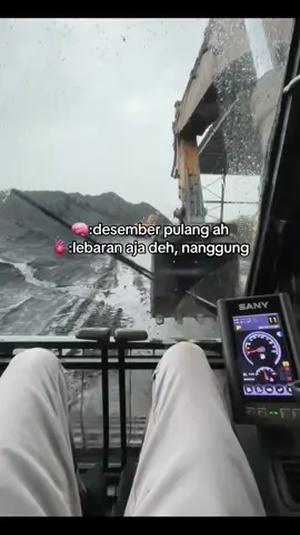 Huft🙂#fyp #storyhelmkuning #tambangbatubara 