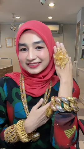 Cantik bukan datang begitu saja..Harus dijaga dengan belanja..💰💸💰 #fyp #laguviral #trendingvideo #emas916 #masukberanda 