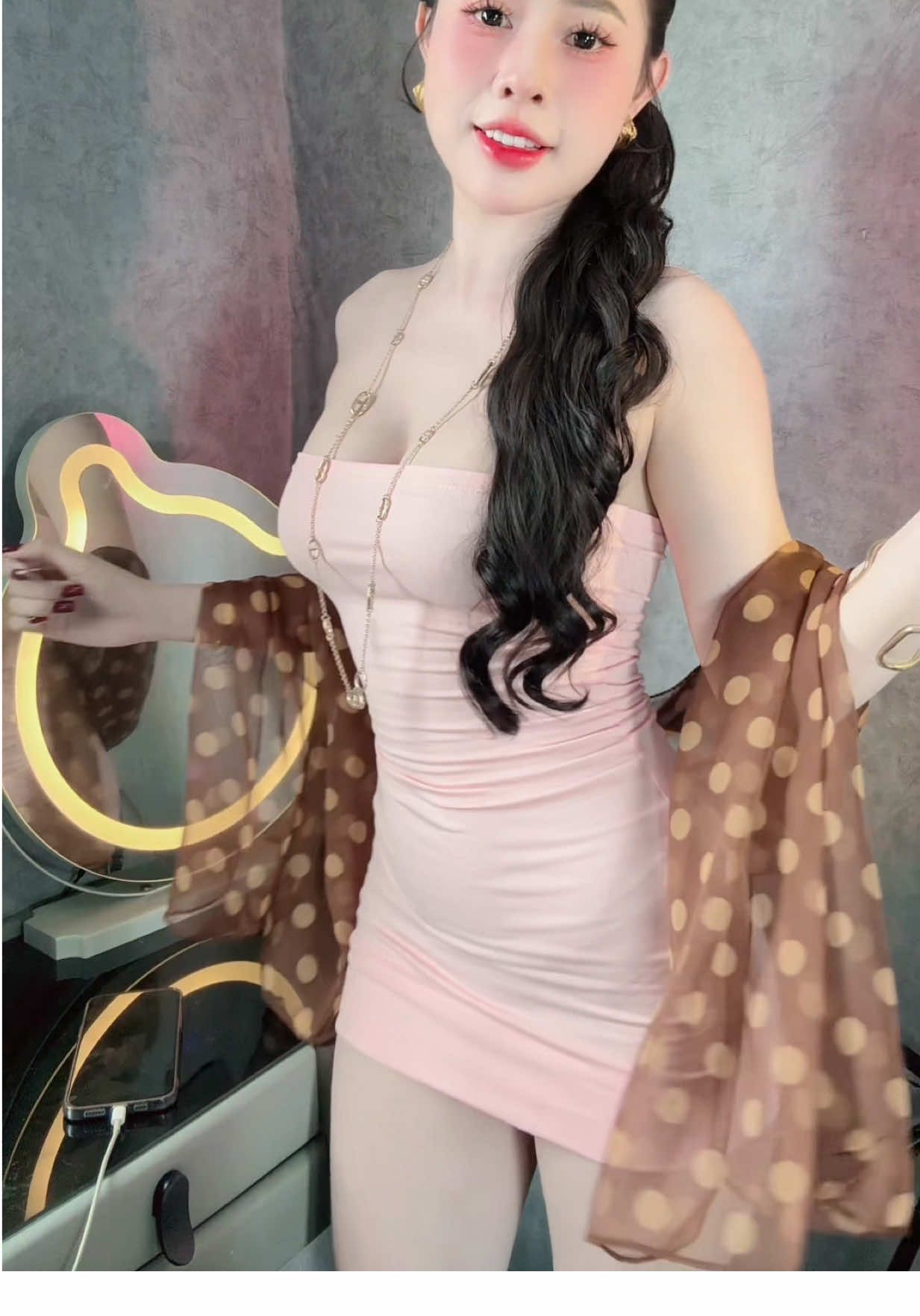 🎀 #xuhuongtiktok #linhlaiiboutique #vaybody 