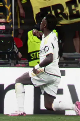 Vini thời chưa ăn chuối 😭 #giabaoxhungg #giabaoxntd #xuhuongtiktok2025 #football #vinicis 