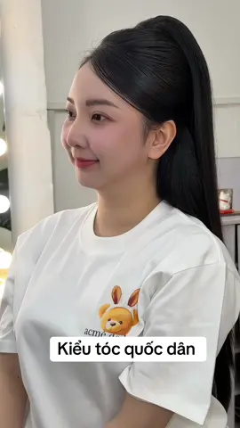 Nói thiệt đi đi tiệc mười lần thì hết chín lần mấy cem làm kiểu tóc này rồi ạ ? 👉🏻👉🏻👉🏻