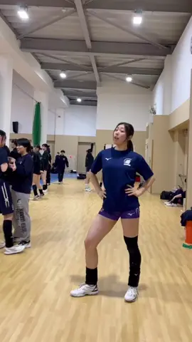 この時むっちむちすぎひん？笑 試合前のダンスは恒例行事でした💃#twice #whatislove #kpop #もなのダンスタイム #関西大学