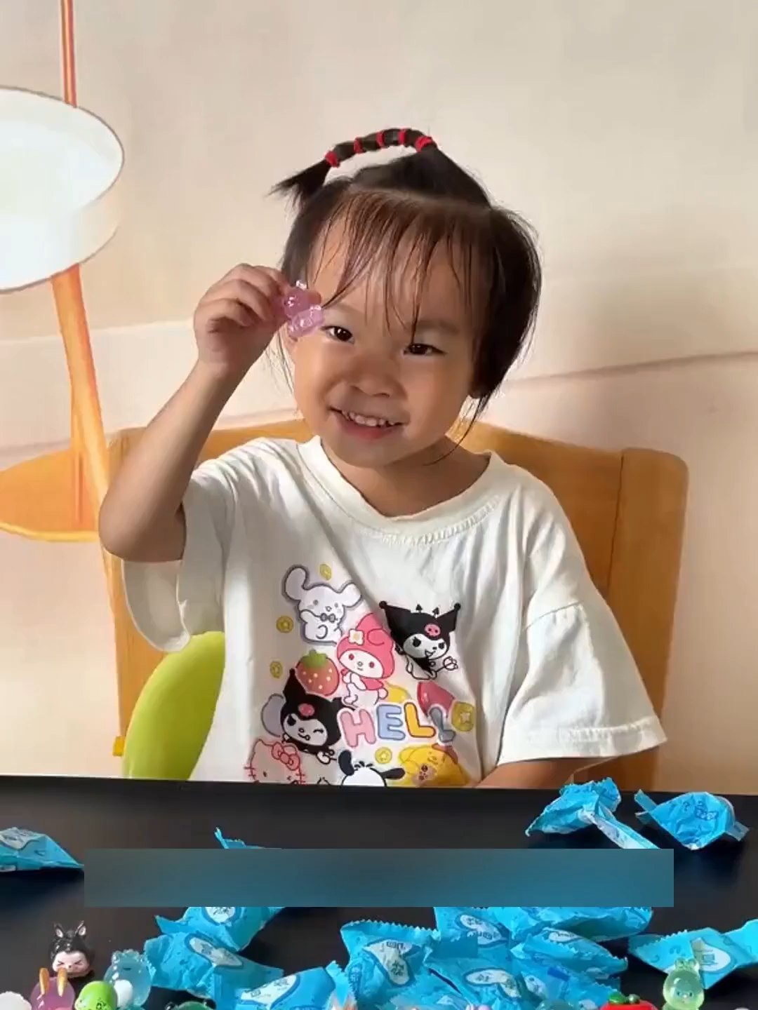 ถ้ายังไม่แน่ใจว่าจะให้รางวัลอะไรกับลูกดี ลองถุงผ้าเรืองแสงในที่มืดใบนี้ดูสิ รับรองว่าลูกต้องชอบแน่นอน! #ถุงผ้า #ของขวัญสําหรับเด็ก #เซอร์ไพรส์