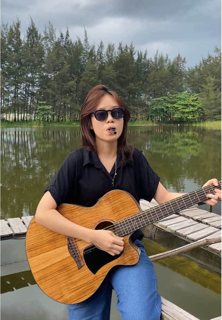 Dengar Dia panggil nama saya || Gitar Cowboy series GF 400 dan Kazoo #shellayosephine #fyp #coverlagurohani #bangkabelitung #kazoo 