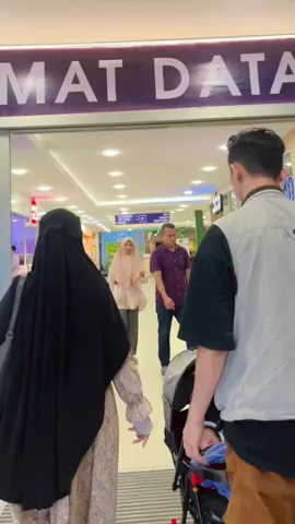 Sedang di Fase Belajar Menjadi Orang Tua yg Utuh🫶🏻 @Ali  Dukungan Doa kalian adalah Semangat kami🌸terimaksih Untuk yg slalu dukung kami