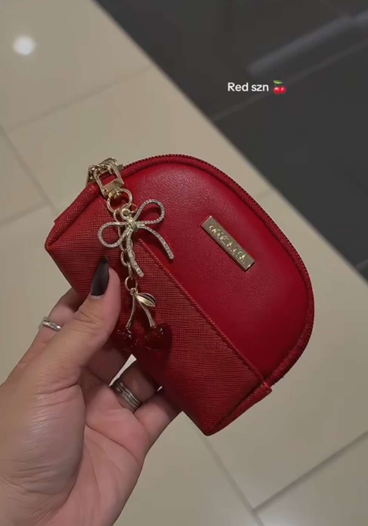 love this red mini coin purse 🍒👛 @Mikana #Coinpurse #wallet #mikana #mikanawallet 