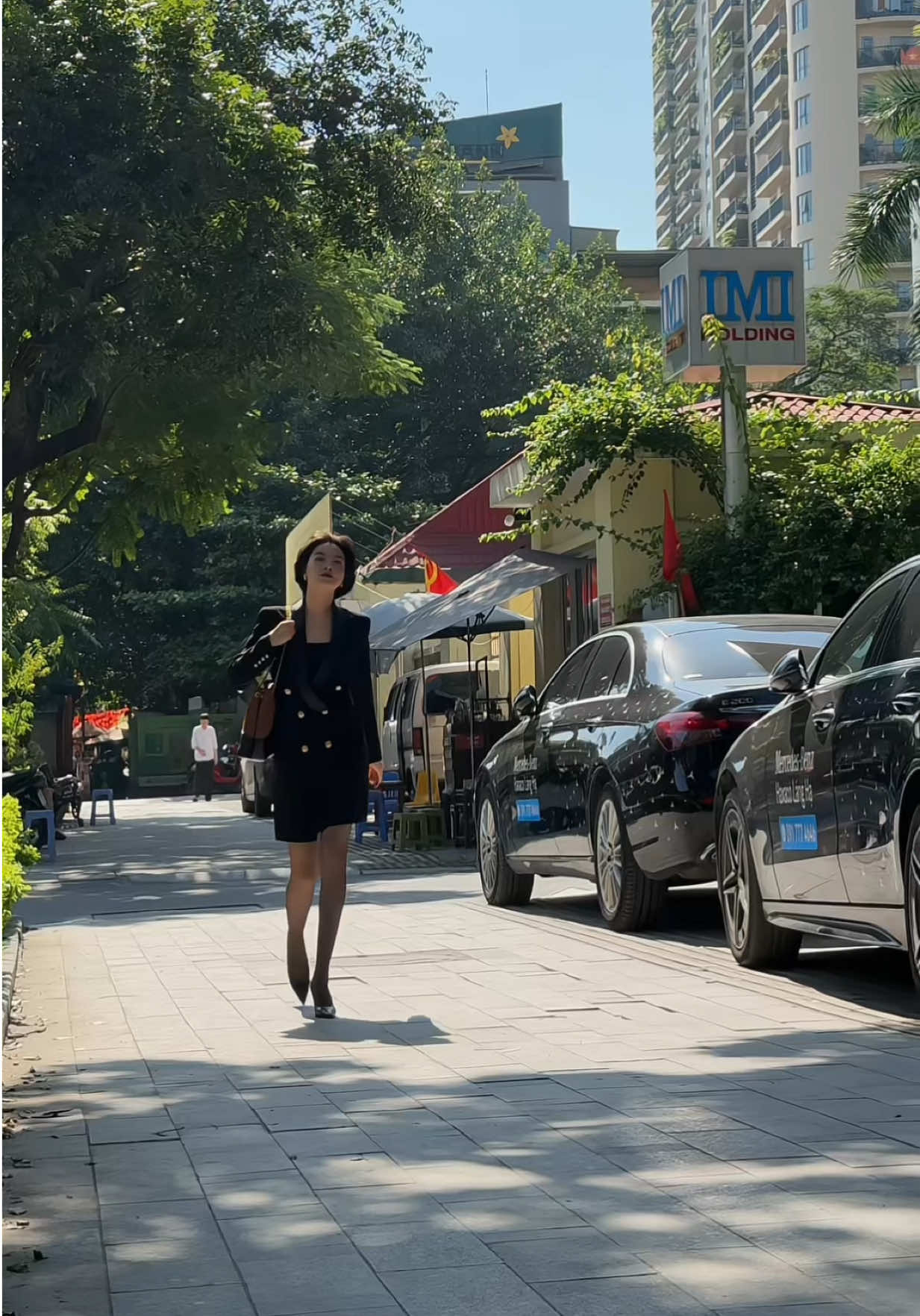 Trung bình mỗi ngày đi làm của cô ấy 🤭