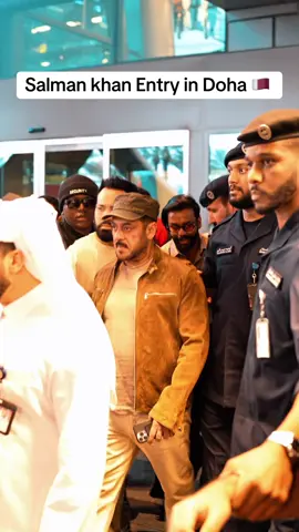 Salman khan in Doha Qatar captured by social drive 🎥 @Social Drive #grandentry #salmankhan #salmankhanfan #hamadinternationalairport #foryou 