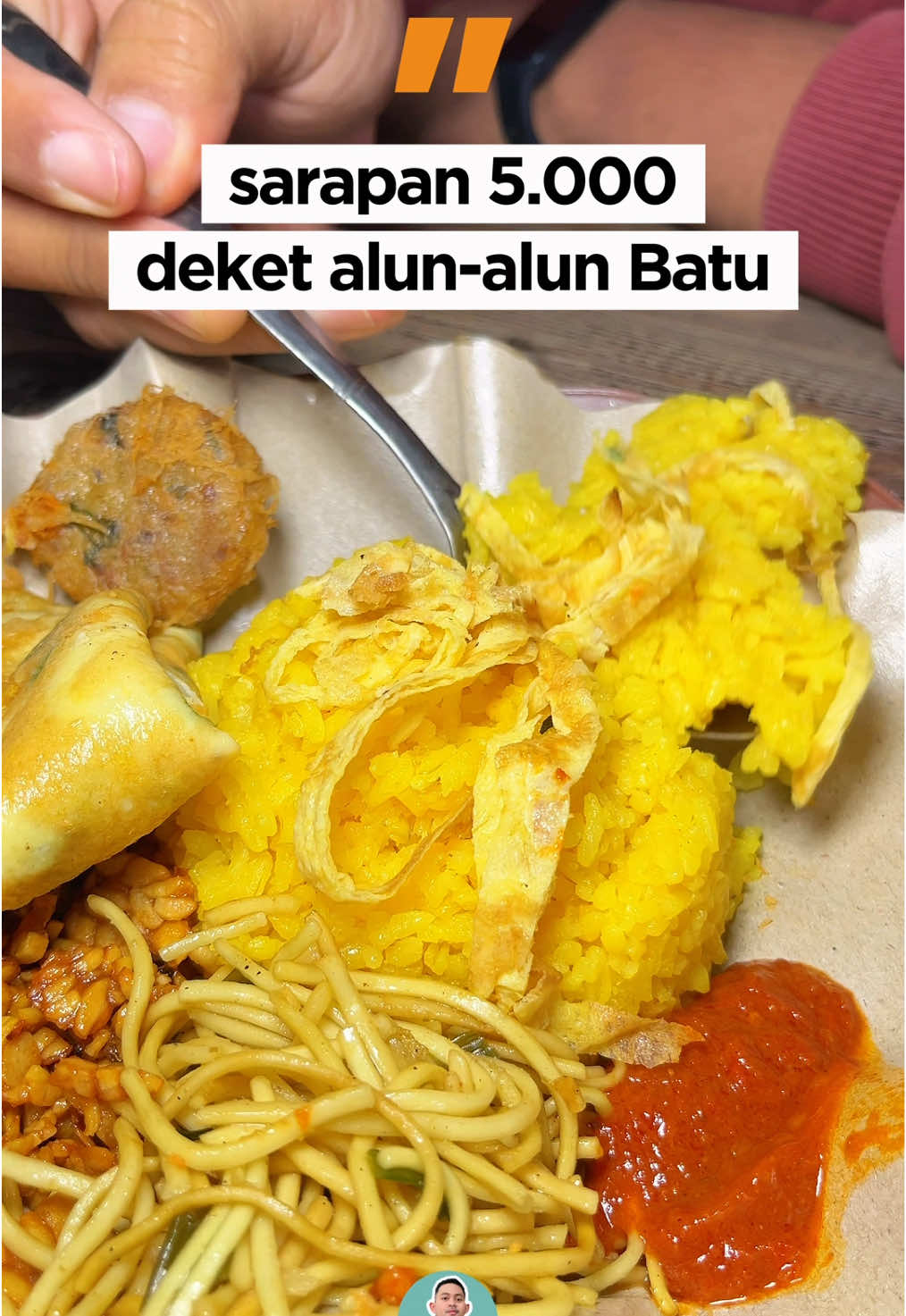 ‼️SEMOGA LARIS MANIS‼️ Amiin seporsi reguler cuma 5.000 aja, nambah lauk juga bisa. pilihan lauknya banyak, harganya juga gak mahal. ada jajanan juga.. #sarapanpagi #kulinerbatu #nasikuning #rekomendasi #sarapan 