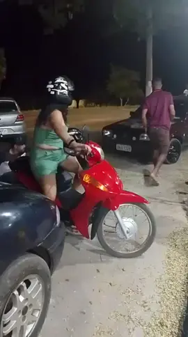 #essa BALA É PARA AS PESSOAS QUE ACHA QUE UM HOMEM É FRACO PORQUE ELE NAO QUE BRIGAR 😈