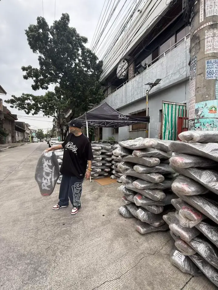 TARA HATAW TAYO  🌦️   RECiPE SEATS  ‼️ . iFRESH LOOKS NATiN MOTOR MO ‼️ .              Recipe FLATSEAT  🏁  Locally MADE         (  free ECO BAG each seats and stikers  )  . Open fo RESELLERS , DEALERSHiP ☎️ .    ( comment down lang para masikaso for inquiries )  . . 📌  YAMAHA : . -  FAZZiO - 1850 -   MIO i 125, M3 , MiO GEAR  -  1580 -  AEROX , V1 V2  - 2 ,220 php -  Mio Sporty  - 1,580 php -  NMAX  , V1 V2 V3 -  2,220 php . .   📌  HONDA  -   PCX   150/160  -  2,220 php -  ADV 160 - 2,220 php -   CLICK  160 - 1,750 php -   CLICK  V1 V2 V3 - 1,750 php . 📌  SUZUKi : -   RAIDER 150 FI - 1580 php -  RAiDER CARB - 1580 php  . .    .                   🛒  ONLiNE MARKET  🛒  . 📍FB PAGE https://www.facebook.com/share/MatRDdssZcEmkifc/?mibextid=LQQJ4d 📍TIKTOK https://www.tiktok.com/ @onefourthpremium?_t=8oL8pmPiTqM&_r=1 📍LAZADA https://s.lazada.com.ph/s.l8px3?dsource=share&laz_share_info=1134221790_100_1600_0_1134223790_null&laz_token 📍SHOPEE shopee.ph/thelokalrecipe_official .                    T H E L O K A L R E C i P E Ninong Chiken Ninong The Lokal Recipe