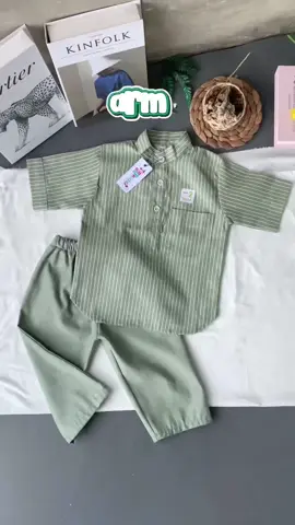 Udah siap menyambut hari raya idul fitri belum nihh?!😆✨ Yuk siapin outfitnya dari sekarang biar nanti gaperlu ngewar lagi buat dapetin produk koko anak selucu ini🤭💕 #bajulebaran #bajuanak #kokoanak #lebaran #idulfitri 