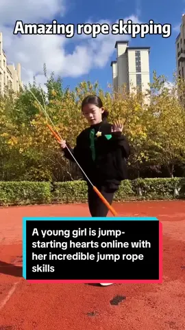 کوردی/عربي/English کچێکی گەنج بە لێهاتووییە سەرسوڕهێنەرەکەی لە بازدانی پەتدا لە تۆڕەکۆمەڵایەتیەکان دڵەکان ڕادەکێشێت. سەیری بکەن کە بەو لێهاتوویی و وردبینییە جووڵە دەکات.  ‏‎ــــــــ ـــــــــ ـــــــــ ـــــــــ ـــــــ فتاة صغيرة تُبهر القلوب على الإنترنت بمهاراتها المذهلة في القفز بالحبل. شاهدوها وهي تُنفذ حركاتها ببراعة وإتقان، واحدة تلو الأخرى، دون أي تردد. ـــــــ ـــــــــ ـــــــــ ـــــــــ ـــــــ A young girl is jump-starting hearts online with her incredible jump rope skills. Watch as she executes one flawless trick after another without missing a beat. #TrendinginChina #sport #china #chinaa #chinabeauty #skill #talent #jumpstart 
