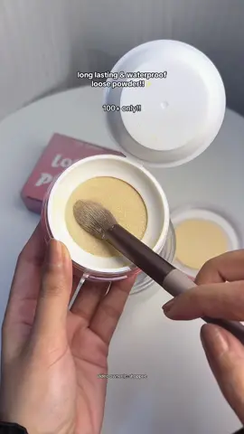 perfect for 0ily skin #loosepowder #settingloosepowder #fyp 