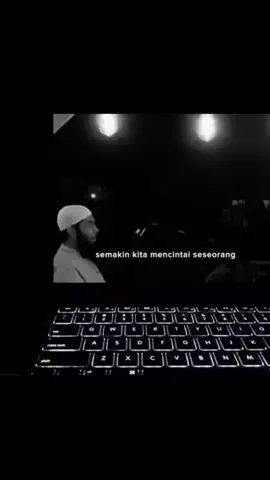 semakin cinta,sayang dan rindu semakin kita di buat cemburu #quotes #katakata #foryou #tiktok #fypシ 