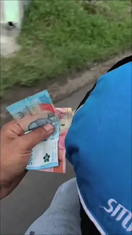 warga  FB emang unik