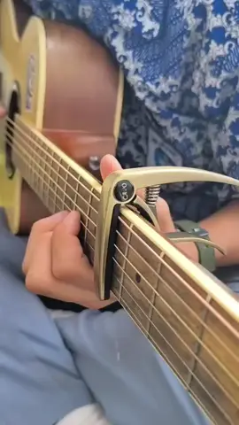 #fingerstyle #gitarcover baru belajar ya🙏