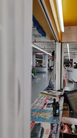 ฉันทำงานของฉันอยู่ดีๆ จนกระทั่ง พี่ณเดช มายืนอยู่ตอนไหนไม่รู้ เสียสูญไปเลยจ้า 🤣🤣