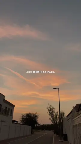 Aku meminta pad yang ada…. #liriklagu #purnamamerindu #CapCut #fyp 