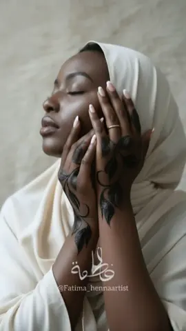 Beautiful Hena designs ✨ Which one is your favorite? 💕 #BeautifulHenna #HennaDesigns #BackHandHenna #BohinaStyle #HennaArt  