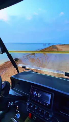 #michigan #lakehuron #sunrise #golfcartlife #rockhaunting 