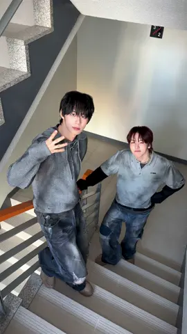 What is Skrrr😎💕 #AHOF #아홉 #JEONGWOO #WOONGKI 