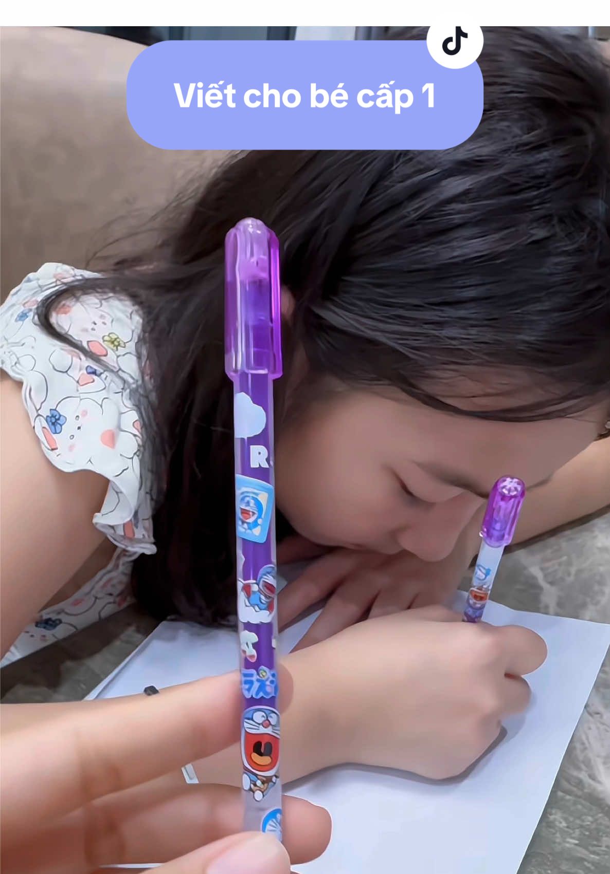 Bút gel nho viết chữ siêu đẹp. #ngocsangme3con #but #hoctot #butchobecap1 #viral  @Ngọc Sang “ Mẹ 3 con “ 