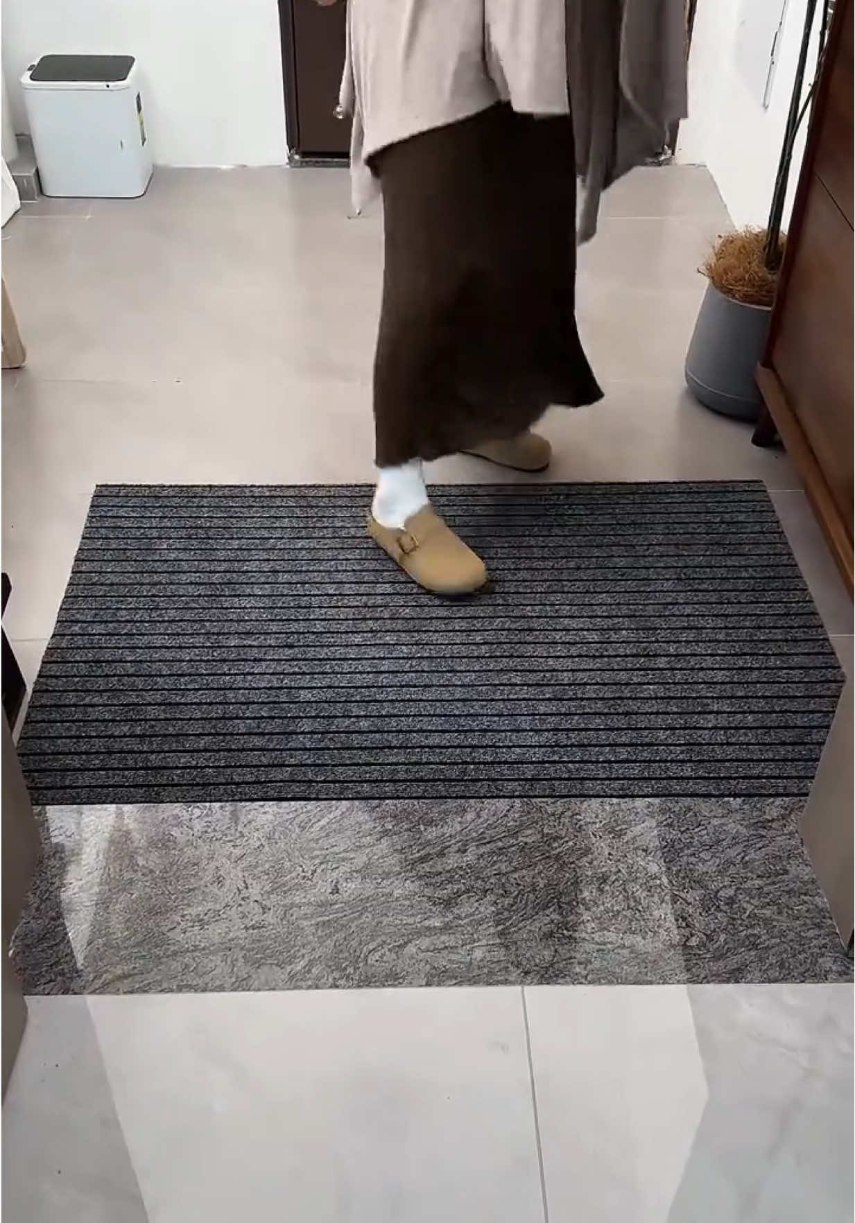 พรมเช็คเท้า✨เกาะพื้นดี ซับน้ำได้ 🏡 #พรมเช็ดเท้า #พรมเช็ดเท้ากันลื่น #พรมเช็ดเท้าน่ารัก #พรมเช็ดเท้าแห้งไว #ช้อปกันวันเงินออก 