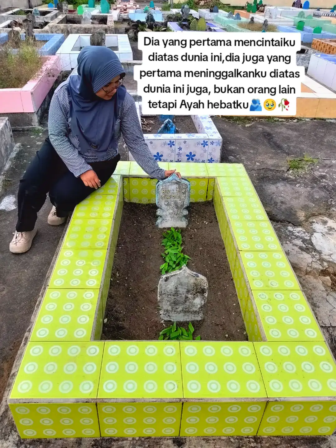 Seikhlas ikhlasnya aku Melepas kepergianMu pahh,,aku tetap kalah sama Air Mataku🥹