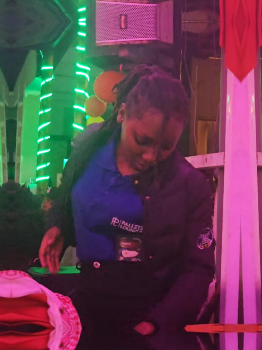 Madancer wa kichele😂😂#reggae #tiktokkenya #fy @painkiller painkiller 