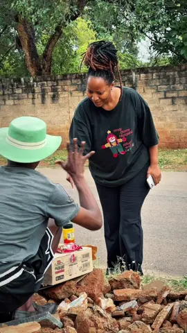 Found a big buyer this morning 🚶😂  #Bamatero #Binto