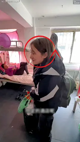 Dia baru saja pindah 