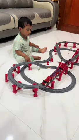 Mainan Kereta Api Full Set Bisa Jalan Ukuran Besar #mainankeretaapibisajalan #mainanviral #mainananak #mainankeretaapi #mainanrelkeretaapi 