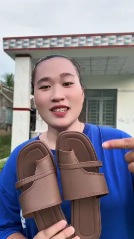 Dép lê phong cách Hàn quốc stompion giá tốt quá ạ #dep #depnu #deplephongcachhanquoc #depxinh #stompion 