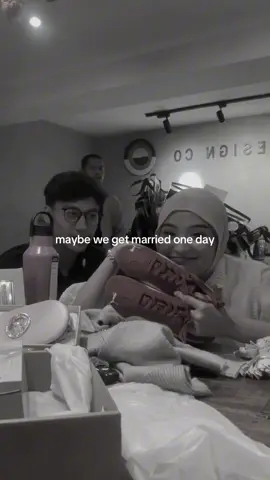 apa gasalah liriknya beginii😣 #danielcaesar #whoknows