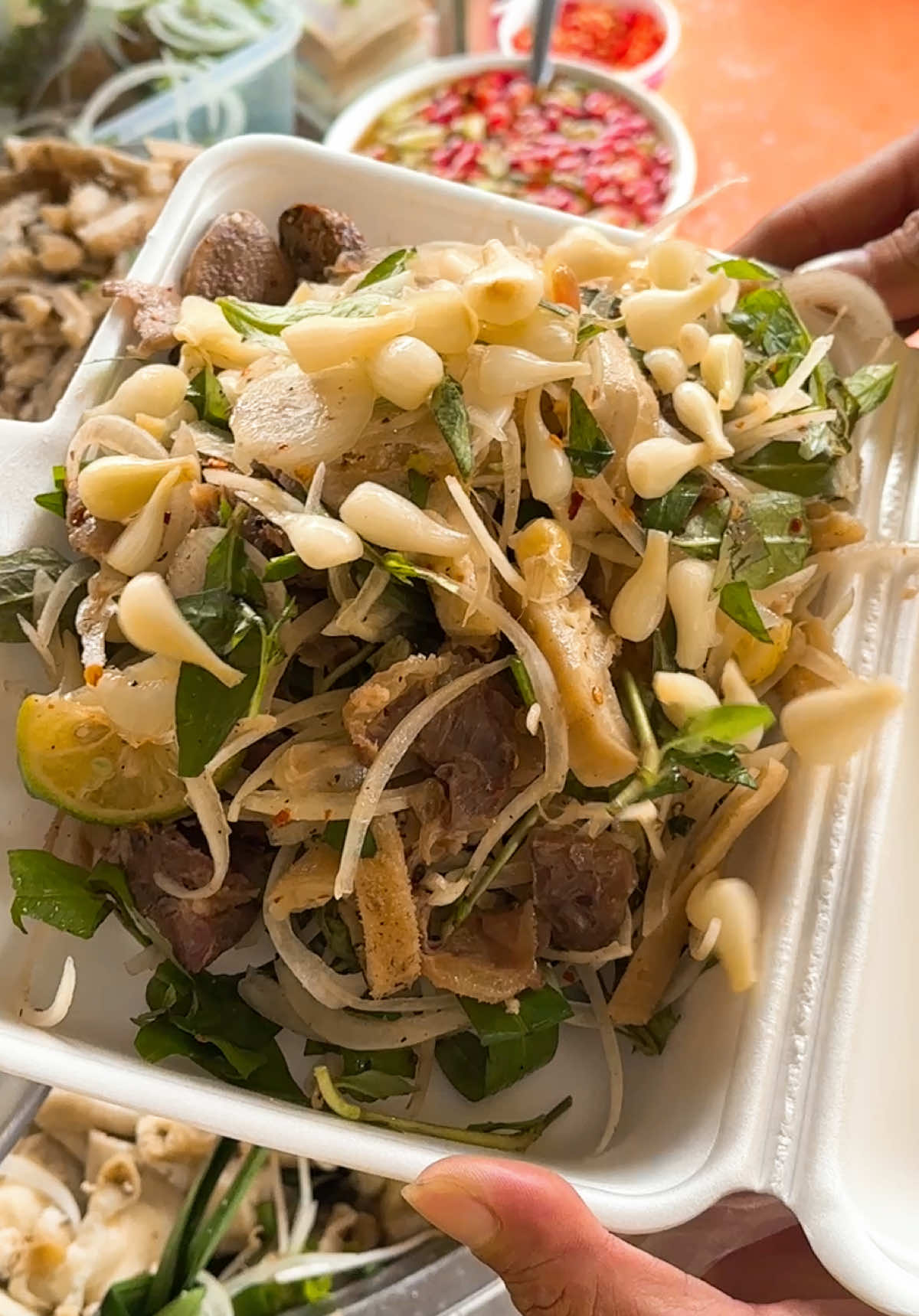 Gỏi lòng bò bóp củ kiệu đang “rần rần” tại Cháo Bò 99 nè 🐮💛 Lòng giòn sần sật, củ kiệu chua nhẹ quyện với vị đậm đà, mỗi miếng ăn là mỗi khoảnh khắc “nghiện” luôn 😋 Liên hệ mấy cốt thân iu ghé oder một phần về nhà, nhâm nhi, vừa tám chuyện thành công vừa chill cùng nhau – còn gì bằng đúng không nè 🫶 Cháo Bò 99 – tụ điểm thân thương của team mê ăn, mê cười, mê chill! #chaobo99 #ancungtiktok #LearnOnTikTok #xuhuongtiktok #riviewanngon 