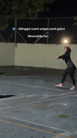 Pokoknya mah sibuknya melebihi bu Yogi yang ud pnya NIP itu🤣🤣