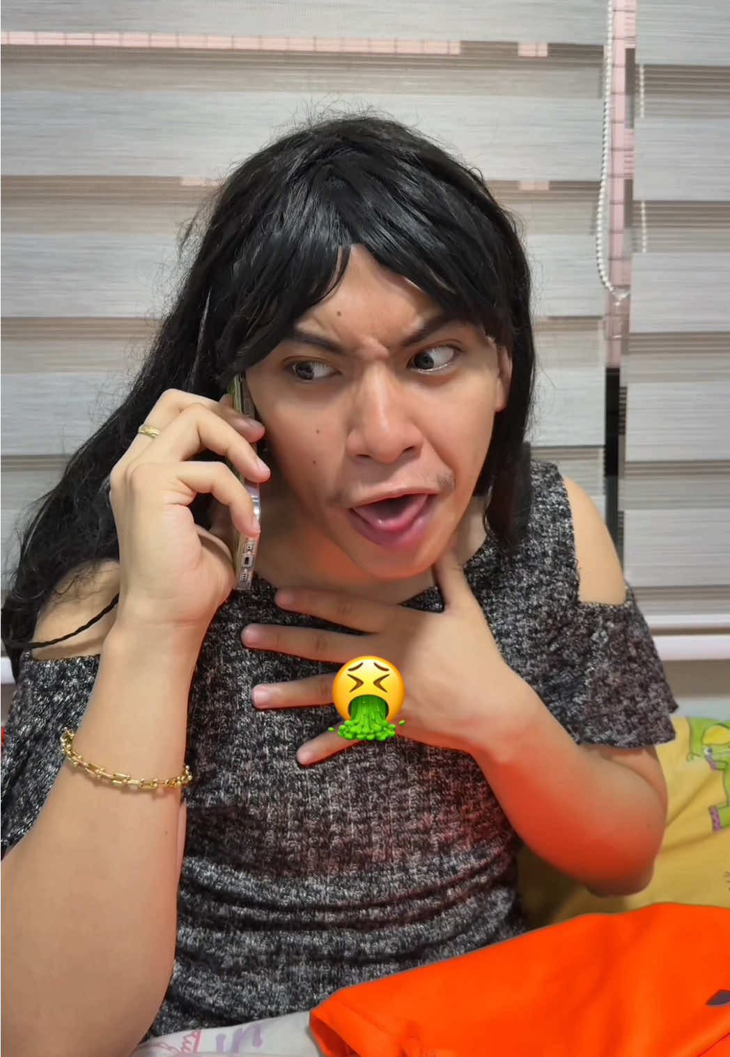 Yung nilibre kalang tapos gusto pa pasalubong ni nanay #DrLeoSunscreen #DrLeo #drleo #LittleOrangeSunUmbrella #sunscreen