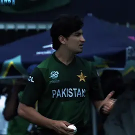 Naseem Shah Deadly Spell.🔥💀 . #smoothness🌸 #💀🔥 #viral  #unfreezemyacount #cricketlover  #auraeditz #foryou  #cricketedits #👑  #naseemshah #spell