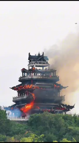 Massive blaze burns down 1,500-year-old Yongqing Temple in China yesterday! However, Yongqing Temple had just conducted its 2025 annual fire drill on November 1. #news #firesafety #ancientwisdom #firefighter #updating