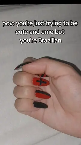 I swear it wasn't on purpose I thought the stripes were cool and emo #flamengo #nails #goth #emo #brasil🇧🇷 