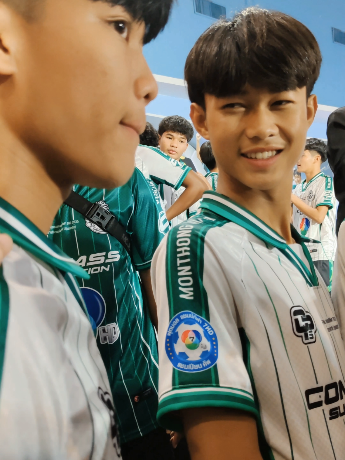 เจ้าแฝดของพี่ แยกย้ายกันไปเติบโตแหละ พี่ขอให้ซอสสมหวังทุกอย่างที่หวังเลยน้า อย่าลืมคิดถึงกันน้า ดูแลสุขภาพด้วยนะค้าบ🥰🤍 #หมอนทองวิทยา🇳🇬  #ณัฐวุฒิหอมกรุ่น #เบอร์13  #เจษฎานาว #เบอร์7 