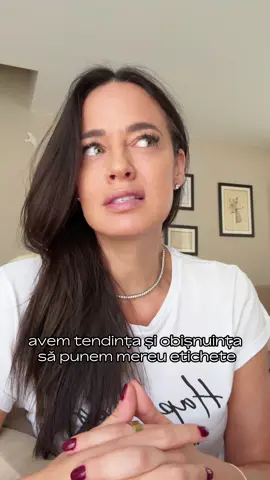 Astăzi e Ziua Internațională a Bunătății ❤️  Și un reminder că bunătatea nu trăiește doar în gesturile mari, de cele mai multe ori, stă în lucrurile mici, simple, care ne schimbă ziua fără să ne dăm seama. E important să le facem, dar și să le primim. Să observăm când cineva e bun cu noi și să dăm mai departe. Hai să începem chiar de azi. ❤️  Și spune-mi în comentarii: ce gest mic de bunătate ai primit și ți s-a părut frumos? Nu trebuie să ne concentrăm doar pe lucrurile rele. Există și mult bine, dacă ne uităm după el.  #raiculifestyle #andreearaicu #inlovewithamalin #tuinechilibrucutine #selflove 