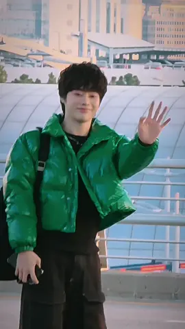 Hanbin let's go🛫🇻🇳#hanbin #tpst_🌀 #ie #tempest 