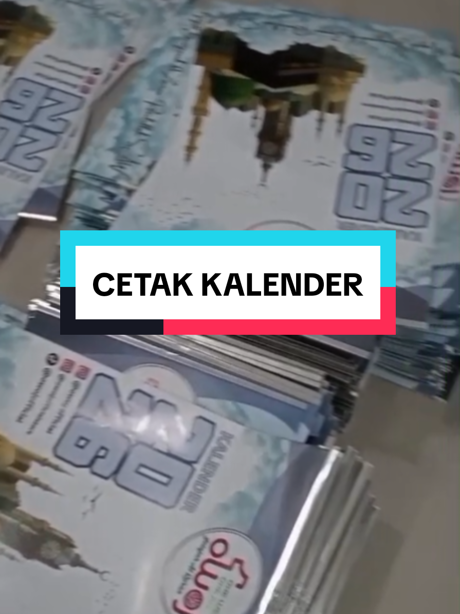 Hari gini masih aja bingung cetak kalender sekaligus banyak dimana? Mana mainn🫣🫣 Cetak aja di PrintKu, kami akan melayani kamu dengan sepenuh hati 😎 #fyppppppppppppppppppppppp #jakarta #surabaya #printku #percetakan 