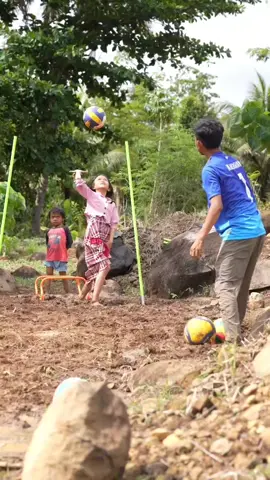 booms spike Nia Gebot