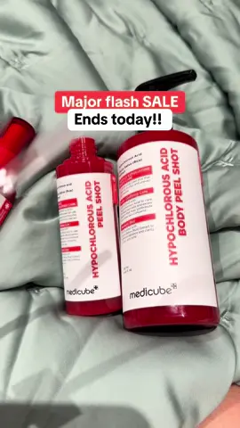 ✨ Meet the medicube Hypochlorous Acid Rice Peel Shot Duo — a gentle, daily exfoliating system for both face and body. Formulated with hypochlorous acid, rice extract, and panthenol, this duo helps smooth uneven texture, clarify pores, and refine the look of congestion without irritation. The serum helps exfoliate, supporting a calmer, hydrated, more balanced complexion. #medicube #tiktokshopblackfriday #tiktokshopcreatorpicks #superbranddaybfcm 